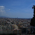 聖家堂頂端俯瞰巴塞隆納的市區