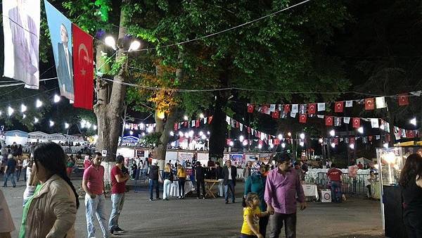 11758916_1156674391014878_1978575334_n