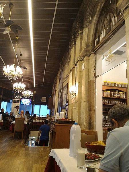 11851233_1174782525870731_1000098943_n