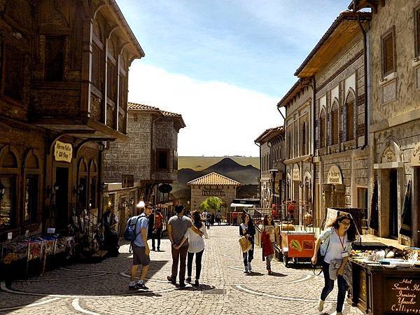 13221072_1350030655012583_9215590360322480447_n