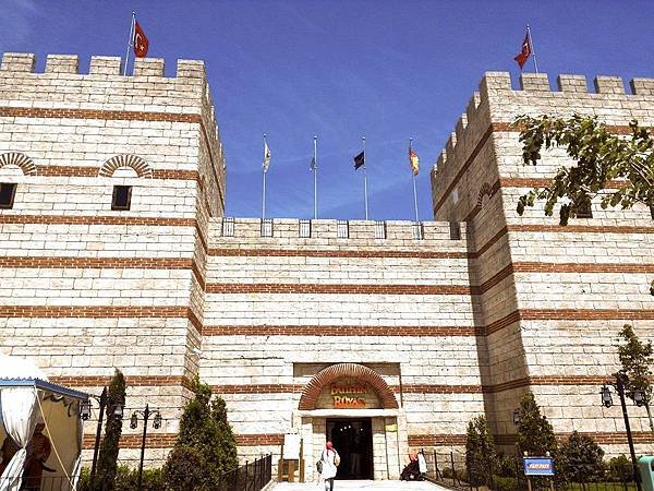 13179290_1350030038345978_155265320706569058_n