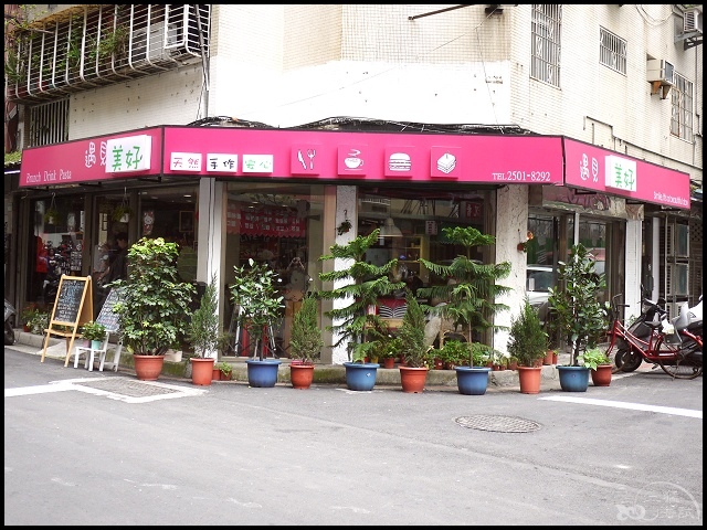 002.jpg 002.jpg