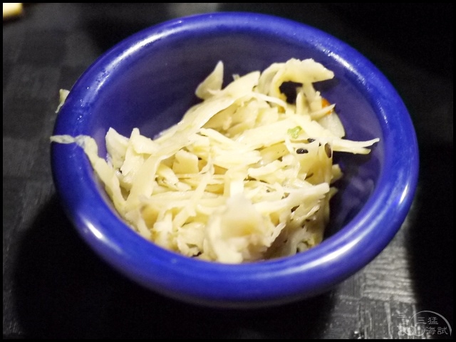 049.jpg 049.jpg