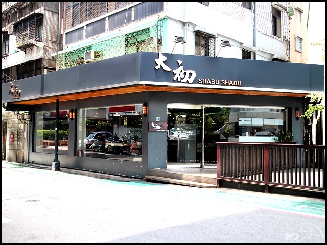 002.jpg 002.jpg