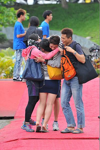 擁抱必拍 (2).JPG