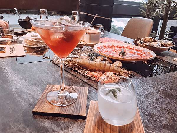桃園鍋物餐酒館 食鍋性也 嚴選頂級食材 平價也能有極具品味的享受 桃園火鍋推薦 桃園高鐵餐酒館推薦 派熊愛吃派 桃園鍋物餐酒館 食鍋性也 嚴選頂級食材 平價也能有極具品味的享受 桃園火鍋推薦 桃園高鐵餐酒館推薦 派熊愛吃派