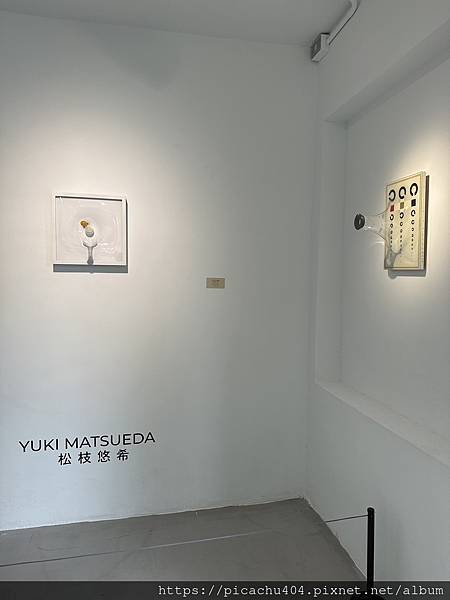日本藝術家「跳出平面」不定期的展覽空間 小巧藝術 畫廊兼具咖
