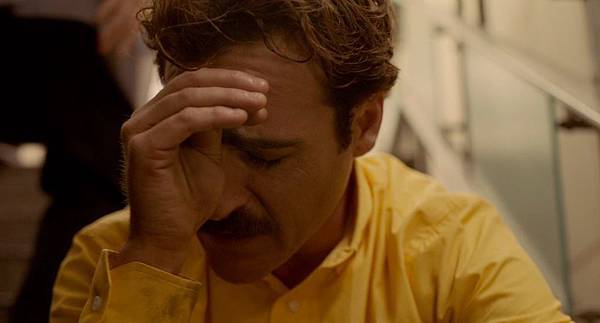 her-movie-2013-screenshot-crying-joaquin-phoenix.jpg