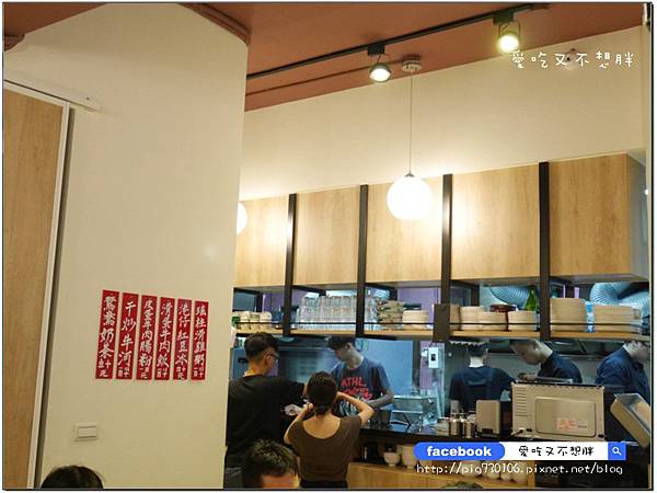 【台北市/美食】超誘人!爆衝的牛肉起士三文治。茗香園冰室/港式茶餐廳。捷運中山站1號出口/新光三越南西店後方 【台北市/美食】超誘人!爆衝的牛肉起士三文治。茗香園冰室/港式茶餐廳。捷運中山站1號出口/新光三越南西店後方