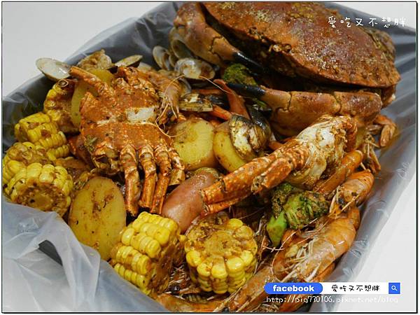 【台北市/美食】中秋聚餐好去處!一整桶巨無霸海鮮桶直接上桌!整隻雞腿超豪邁~冰果甜心。ATT 4 FUN 【台北市/美食】中秋聚餐好去處!一整桶巨無霸海鮮桶直接上桌!整隻雞腿超豪邁~冰果甜心。ATT 4 FUN