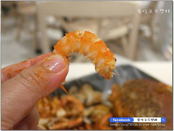 【台北市/美食】中秋聚餐好去處!一整桶巨無霸海鮮桶直接上桌!整隻雞腿超豪邁~冰果甜心。ATT 4 FUN 【台北市/美食】中秋聚餐好去處!一整桶巨無霸海鮮桶直接上桌!整隻雞腿超豪邁~冰果甜心。ATT 4 FUN