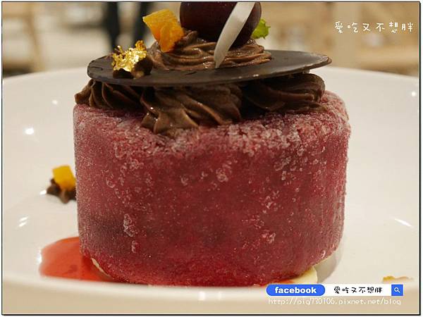 【台北市/美食】中秋聚餐好去處!一整桶巨無霸海鮮桶直接上桌!整隻雞腿超豪邁~冰果甜心。ATT 4 FUN 【台北市/美食】中秋聚餐好去處!一整桶巨無霸海鮮桶直接上桌!整隻雞腿超豪邁~冰果甜心。ATT 4 FUN