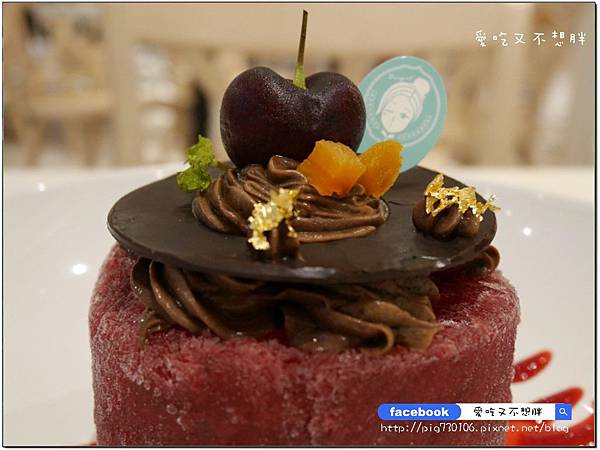 【台北市/美食】中秋聚餐好去處!一整桶巨無霸海鮮桶直接上桌!整隻雞腿超豪邁~冰果甜心。ATT 4 FUN 【台北市/美食】中秋聚餐好去處!一整桶巨無霸海鮮桶直接上桌!整隻雞腿超豪邁~冰果甜心。ATT 4 FUN