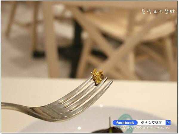 【台北市/美食】中秋聚餐好去處!一整桶巨無霸海鮮桶直接上桌!整隻雞腿超豪邁~冰果甜心。ATT 4 FUN 【台北市/美食】中秋聚餐好去處!一整桶巨無霸海鮮桶直接上桌!整隻雞腿超豪邁~冰果甜心。ATT 4 FUN