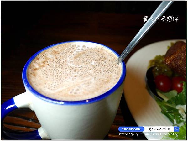 【新北市三重/美食】超大一盤德國豬腳只要588元!邪惡花生起司堡份量十足也才248元!平價氣氛好,約會好場所!鬍子爵士 【新北市三重/美食】超大一盤德國豬腳只要588元!邪惡花生起司堡份量十足也才248元!平價氣氛好,約會好場所!鬍子爵士