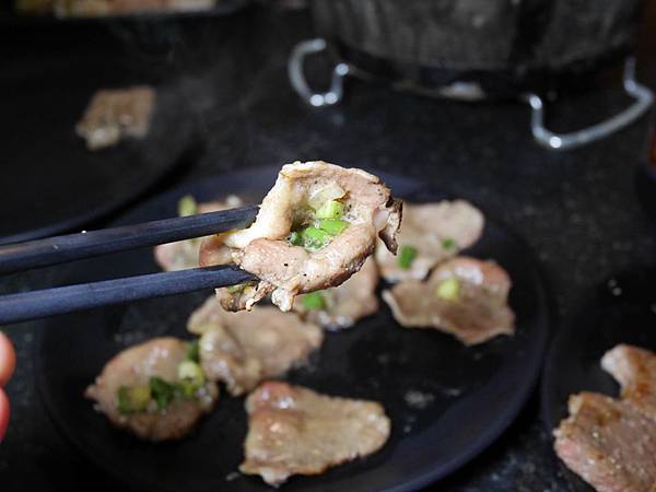 【新北市/美食】大口吃肉別怕荷包大失血!活動分享按讚送高品質的肉~適合聚餐/吃到飽!燒惑日式炭火燒肉店 【新北市/美食】大口吃肉別怕荷包大失血!活動分享按讚送高品質的肉~適合聚餐/吃到飽!燒惑日式炭火燒肉店