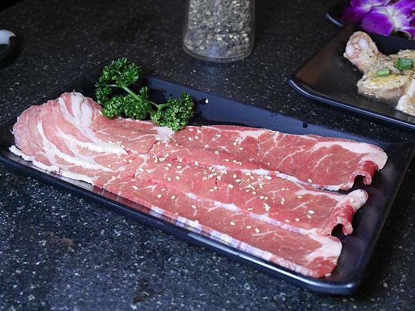 【新北市/美食】大口吃肉別怕荷包大失血!活動分享按讚送高品質的肉~適合聚餐/吃到飽!燒惑日式炭火燒肉店 【新北市/美食】大口吃肉別怕荷包大失血!活動分享按讚送高品質的肉~適合聚餐/吃到飽!燒惑日式炭火燒肉店