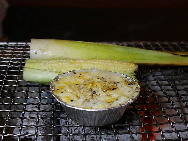 【新北市/美食】大口吃肉別怕荷包大失血!活動分享按讚送高品質的肉~適合聚餐/吃到飽!燒惑日式炭火燒肉店 【新北市/美食】大口吃肉別怕荷包大失血!活動分享按讚送高品質的肉~適合聚餐/吃到飽!燒惑日式炭火燒肉店