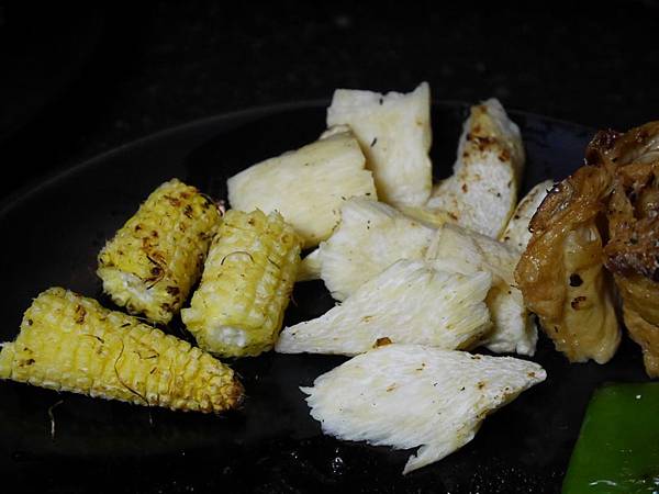 【新北市/美食】大口吃肉別怕荷包大失血!活動分享按讚送高品質的肉~適合聚餐/吃到飽!燒惑日式炭火燒肉店 【新北市/美食】大口吃肉別怕荷包大失血!活動分享按讚送高品質的肉~適合聚餐/吃到飽!燒惑日式炭火燒肉店