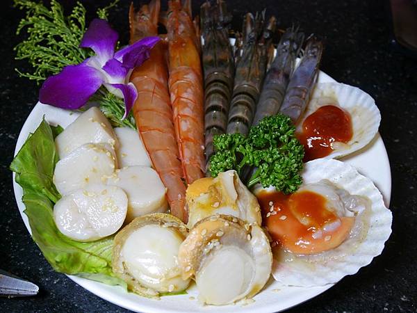 【新北市/美食】大口吃肉別怕荷包大失血!活動分享按讚送高品質的肉~適合聚餐/吃到飽!燒惑日式炭火燒肉店 【新北市/美食】大口吃肉別怕荷包大失血!活動分享按讚送高品質的肉~適合聚餐/吃到飽!燒惑日式炭火燒肉店