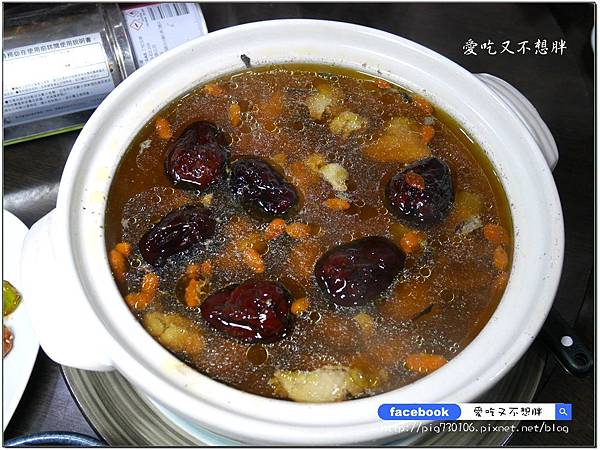 【宜蘭羅東/美食】快炒店裡頭居然有溫暖身心靈的雞湯!必點菜色太多~中午就有營業。勁霸平價熱炒/有停車場/白飯吃到飽/快炒、桌菜、年菜 【宜蘭羅東/美食】快炒店裡頭居然有溫暖身心靈的雞湯!必點菜色太多~中午就有營業。勁霸平價熱炒/有停車場/白飯吃到飽/快炒、桌菜、年菜