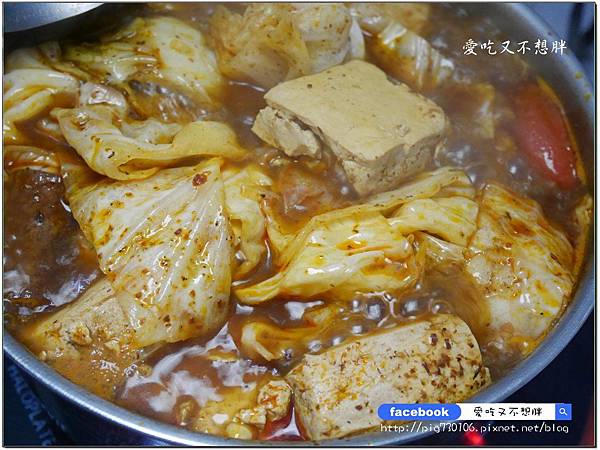 【基隆美食/火鍋】臭到府 麻辣臭豆腐鴛鴦火鍋~臭豆腐火鍋你吃過了嗎?鴨血、臭豆腐免費續加!超有特色、吃過後會懷念! 【基隆美食/火鍋】臭到府 麻辣臭豆腐鴛鴦火鍋~臭豆腐火鍋你吃過了嗎?鴨血、臭豆腐免費續加!超有特色、吃過後會懷念!