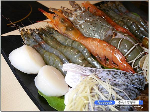 【板橋/火鍋】雙人龍蝦無敵海陸鍋只要1580元!玻璃瓶飲料無限暢飲!必點牛奶鍋、麻辣鍋!JA 鍋物 【板橋/火鍋】雙人龍蝦無敵海陸鍋只要1580元!玻璃瓶飲料無限暢飲!必點牛奶鍋、麻辣鍋!JA 鍋物