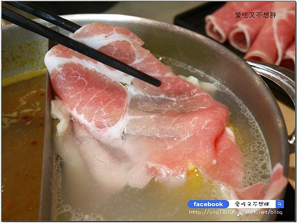 【板橋/火鍋】雙人龍蝦無敵海陸鍋只要1580元!玻璃瓶飲料無限暢飲!必點牛奶鍋、麻辣鍋!JA 鍋物 【板橋/火鍋】雙人龍蝦無敵海陸鍋只要1580元!玻璃瓶飲料無限暢飲!必點牛奶鍋、麻辣鍋!JA 鍋物