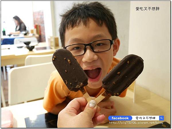 【板橋/火鍋】雙人龍蝦無敵海陸鍋只要1580元!玻璃瓶飲料無限暢飲!必點牛奶鍋、麻辣鍋!JA 鍋物 【板橋/火鍋】雙人龍蝦無敵海陸鍋只要1580元!玻璃瓶飲料無限暢飲!必點牛奶鍋、麻辣鍋!JA 鍋物