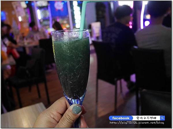 【新北市/三重】愈夜愈美麗~有現場駐唱、調酒、飛鏢~放鬆好去處！510Darts飛鏢運動BAR