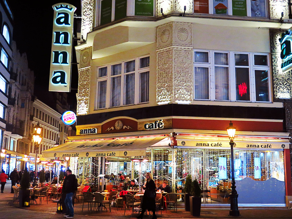 Anna cafe-1.JPG