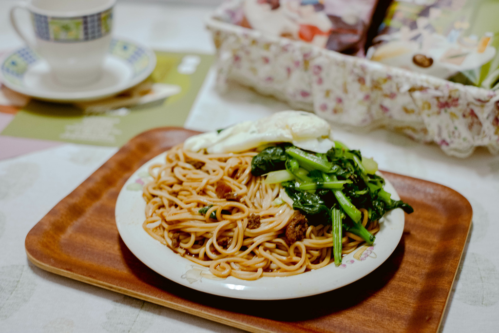 乾拌麵食譜｜暖食光雙重享受拌麵