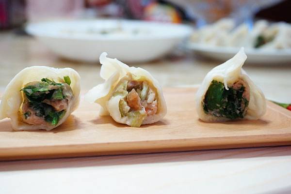 [宅配美食] 賦亨手擀皮冷凍水餃 蔥油餅 山東餃子 宅配冷凍水餃 手擀皮