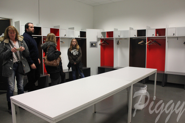 st pauli dressingroom.jpg