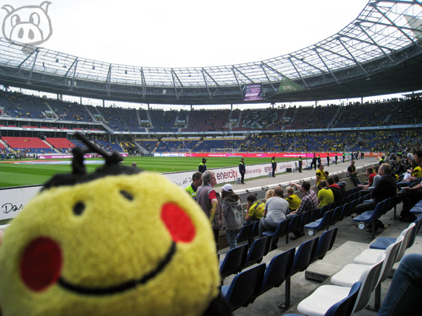 gegen hannover stadion.jpg