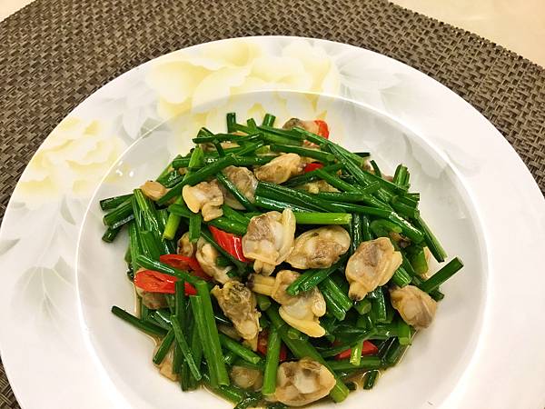 蛤蜊肉炒韭菜花