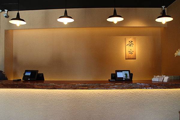 【台中西屯】茶六燒肉堂-輕井澤新品牌，燒肉火鍋精緻吃，一次滿足兩種需求！