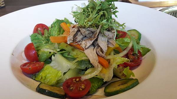 【台中西屯】茶六燒肉堂-輕井澤新品牌，燒肉火鍋精緻吃，一次滿足兩種需求！