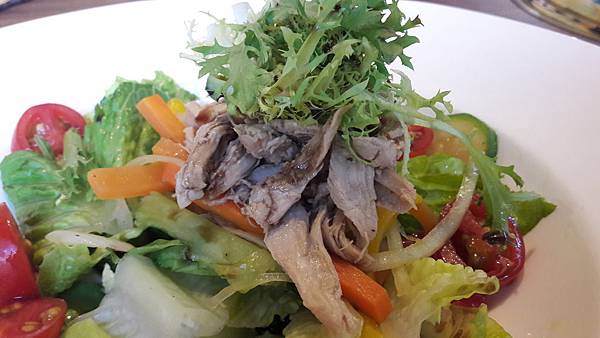 【台中西屯】茶六燒肉堂-輕井澤新品牌,燒肉火鍋精緻吃,一次滿足兩種需求!