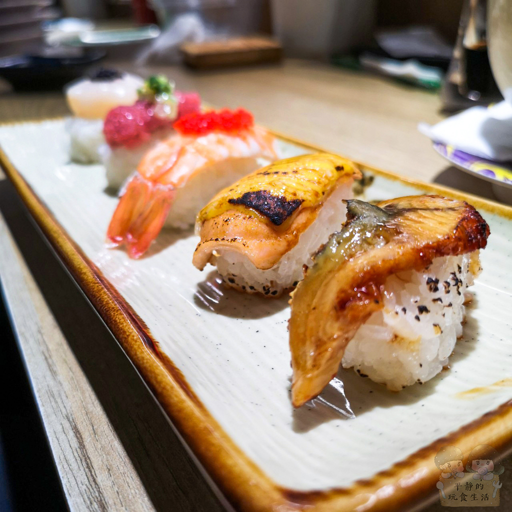 【台中北區】平祿壽司(五權店)-CP值超高平價迴轉壽司!餐點種類選擇多、裝潢氣派,還有機器人帶領入座! @ :: 痞客邦 ::
