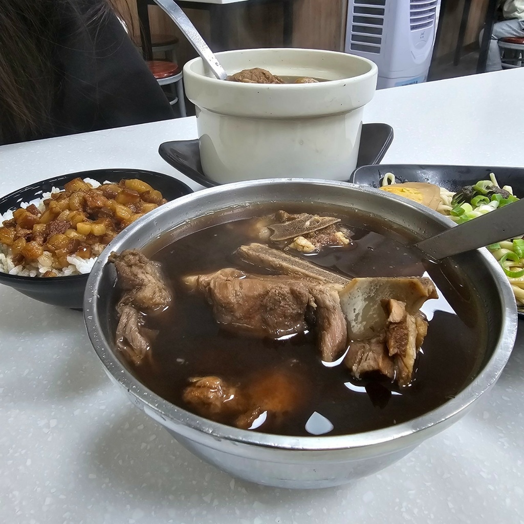 LINE_ALBUM_康寶十全藥燉排骨_240220_7.jpg