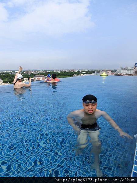 10620621_1129935443687236_6640918286157645345_n