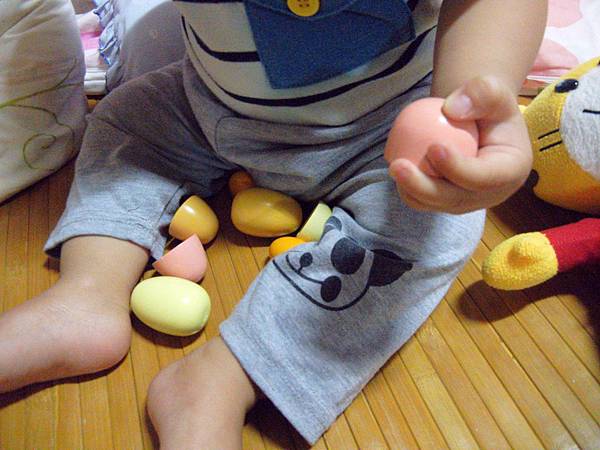 玩具 ─ 木製雞蛋