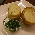 戀花168─九層塔醬+烤麵包