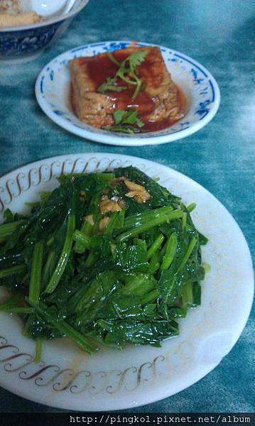 ME好生活＠食記。捷運中正紀念堂站　金鋒魯肉飯