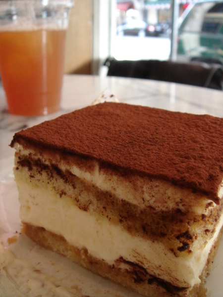 Tiramisu~~ yummy!!!! (^ε^)-☆