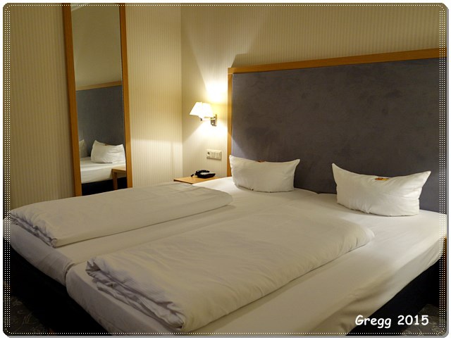 DSC00102.JPG DSC00102.JPG