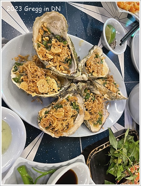 【峴港】一連三訪的Bà Năm 海鮮餐廳 【峴港】一連三訪的Bà Năm 海鮮餐廳