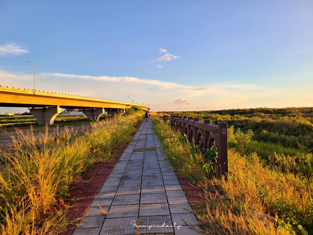 sea and sky walk-21.jpg