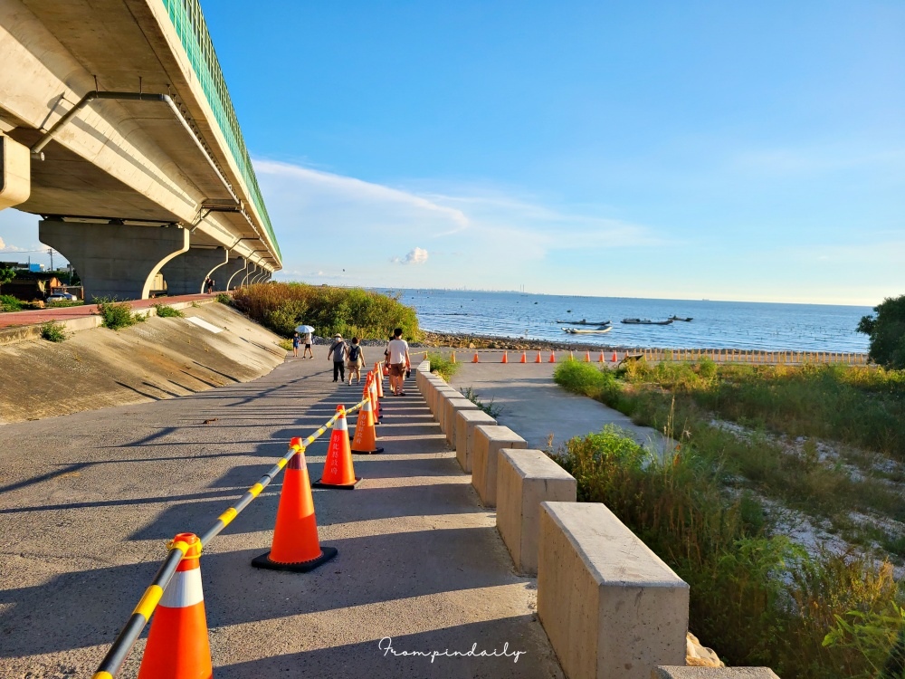 sea and sky walk-4.jpg